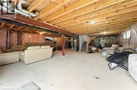 130 Pondcliffe Drive Kitchener ON N2R 0M4