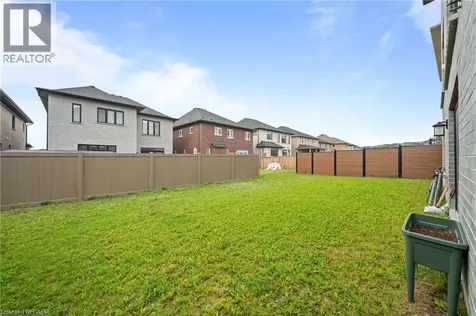 130 Pondcliffe Drive Kitchener ON N2R 0M4