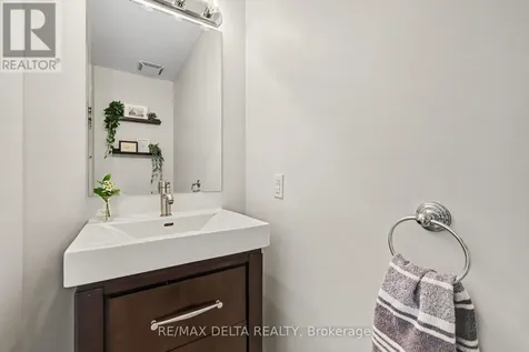 145 Marrissa Avenue Ottawa ON K1J 0A4
