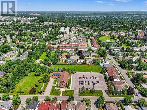 145 Marrissa Avenue Ottawa ON K1J 0A4