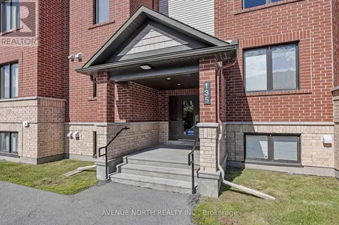 135 Bluestone Private Ottawa ON K4A 0X7