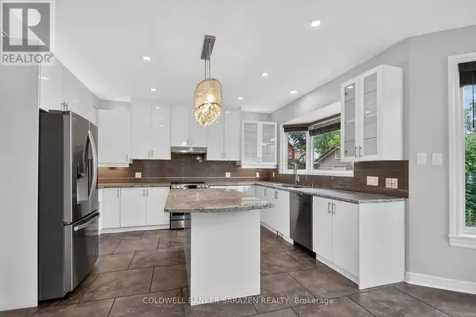 31 Fanterra Way Ottawa ON K1T 3Y7