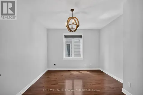 31 Fanterra Way Ottawa ON K1T 3Y7