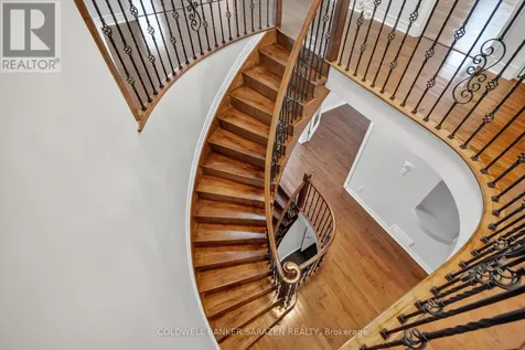 31 Fanterra Way Ottawa ON K1T 3Y7