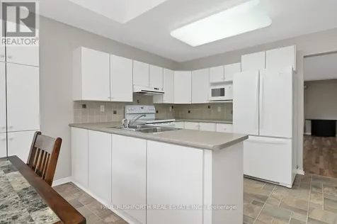 90 Moresby Drive Ottawa ON K2M 2J6