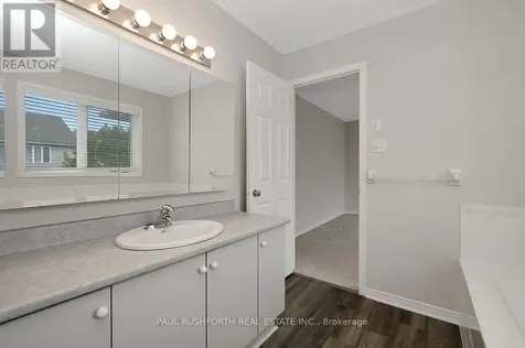 90 Moresby Drive Ottawa ON K2M 2J6
