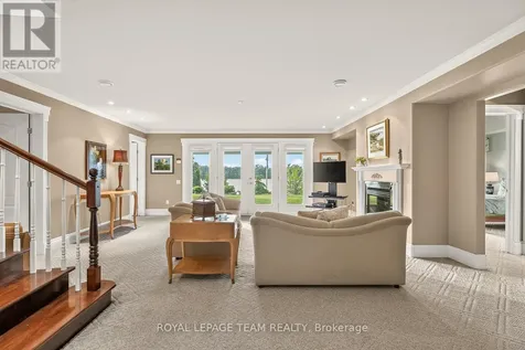 6361 Radisson Way Ottawa ON K1C 2Z9