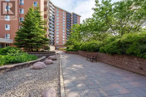 2000 Jasmine Crescent Ottawa ON K1J 8K4