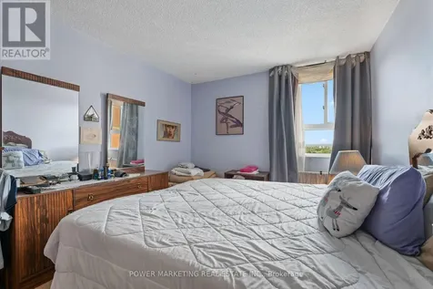 2000 Jasmine Crescent Ottawa ON K1J 8K4
