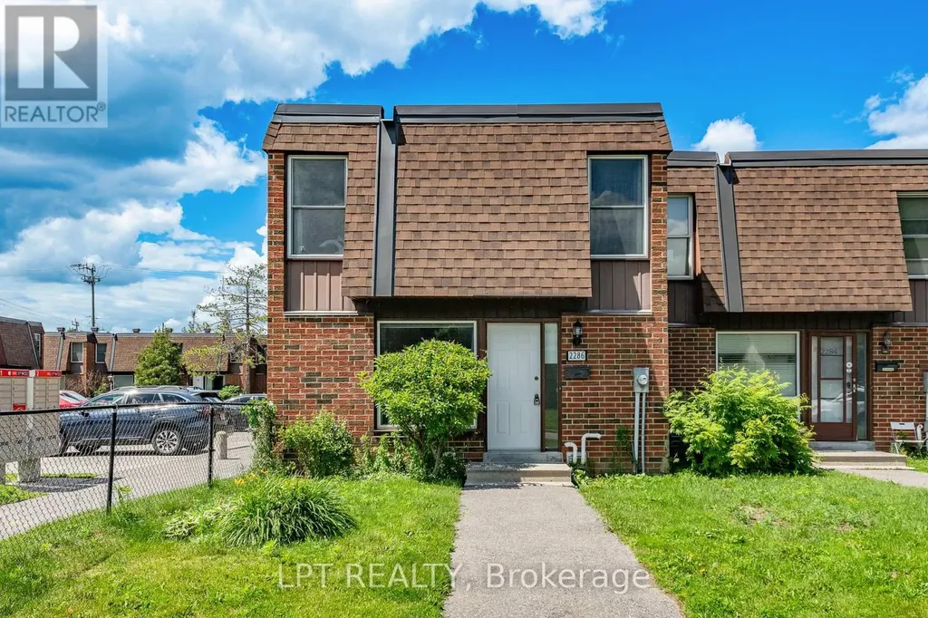 2286 Cotters Crescent Ottawa ON K1V 8Y6