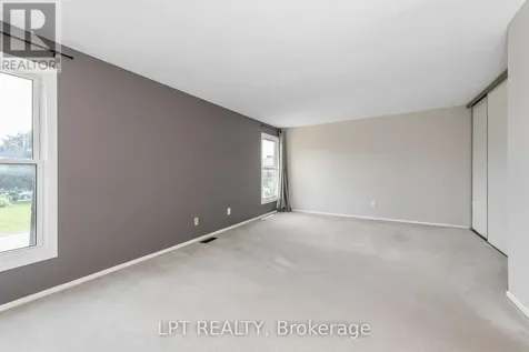 2286 Cotters Crescent Ottawa ON K1V 8Y6