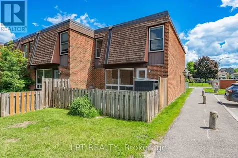 2286 Cotters Crescent Ottawa ON K1V 8Y6