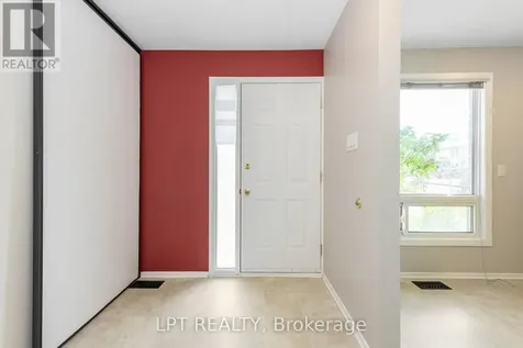 2286 Cotters Crescent Ottawa ON K1V 8Y6