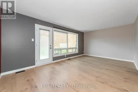 2286 Cotters Crescent Ottawa ON K1V 8Y6