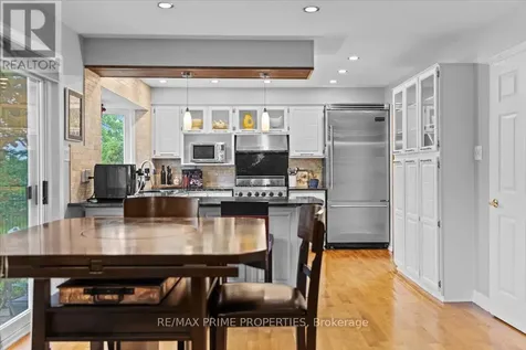800 Fairwinds Terrace Ottawa ON K1C 2X6