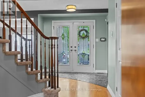 800 Fairwinds Terrace Ottawa ON K1C 2X6