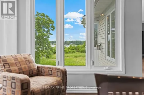 800 Fairwinds Terrace Ottawa ON K1C 2X6