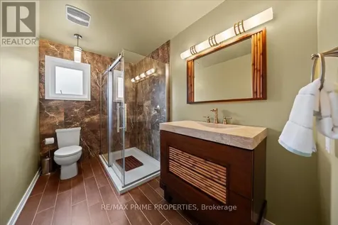 800 Fairwinds Terrace Ottawa ON K1C 2X6