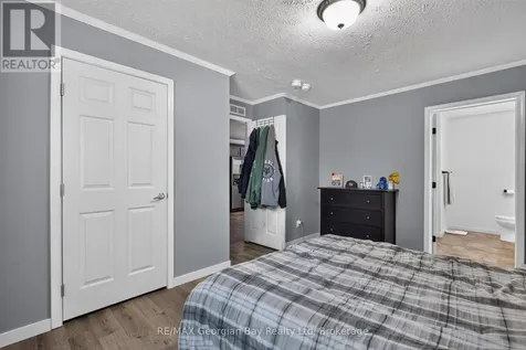 927 Vindin Street Midland ON L4R 4L9