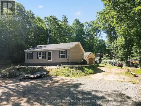 927 Vindin Street Midland ON L4R 4L9