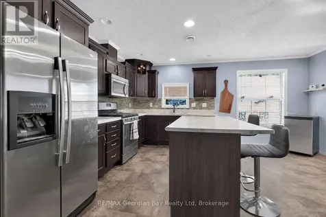 927 Vindin Street Midland ON L4R 4L9