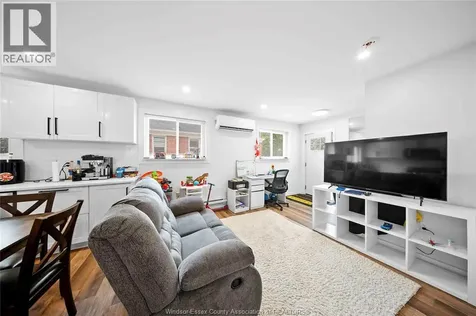 3495 Longfellow Avenue Windsor ON N9E 2L8