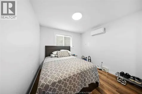 3495 Longfellow Avenue Windsor ON N9E 2L8