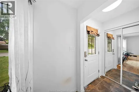 3495 Longfellow Avenue Windsor ON N9E 2L8