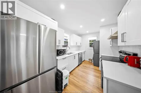 3495 Longfellow Avenue Windsor ON N9E 2L8