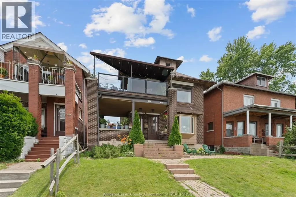 1331 Riverside Drive Windsor ON N9A 2T8