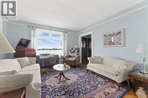 1331 Riverside Drive Windsor ON N9A 2T8