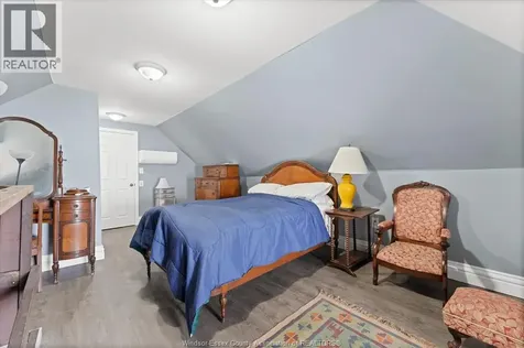 1331 Riverside Drive Windsor ON N9A 2T8