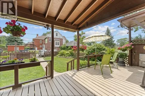 1331 Riverside Drive Windsor ON N9A 2T8