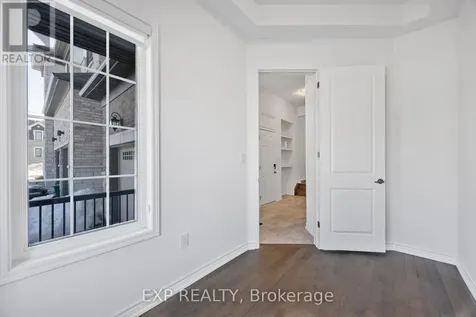 53 Mcbride Trail Barrie ON L9J 0P9