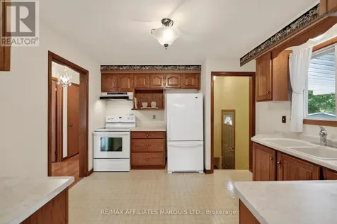 438 Beach Avenue Cornwall ON K6H 5P1