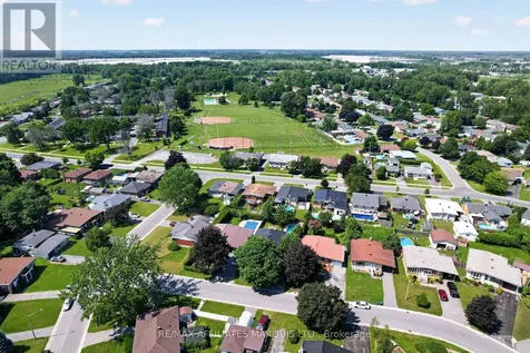 438 Beach Avenue Cornwall ON K6H 5P1