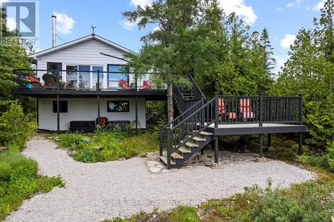 64 Larsen Cove Road North Northern Bruce Peninsula ON N0H 1Z0