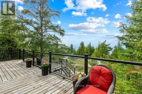 64 Larsen Cove Road North Northern Bruce Peninsula ON N0H 1Z0