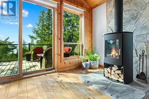 64 Larsen Cove Road North Northern Bruce Peninsula ON N0H 1Z0