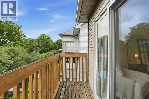 92 Jerome Park Drive Dundas ON L9H 6H3