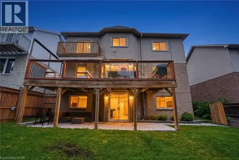 92 Jerome Park Drive Dundas ON L9H 6H3