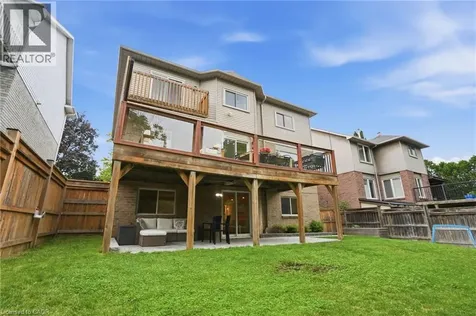 92 Jerome Park Drive Dundas ON L9H 6H3