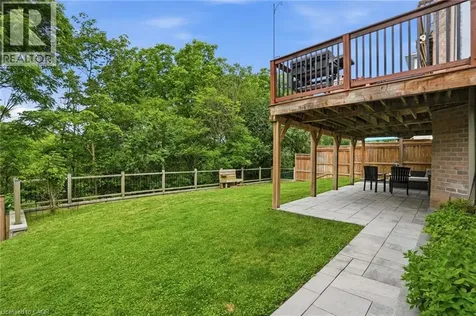 92 Jerome Park Drive Dundas ON L9H 6H3