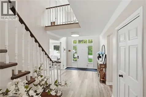 92 Jerome Park Drive Dundas ON L9H 6H3