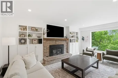 92 Jerome Park Drive Dundas ON L9H 6H3