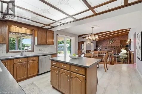 24 Renfrew Drive Thorold ON L2V 4E7