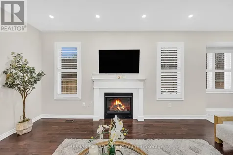 94 Newhouse Boulevard Caledon ON L7C 4E4