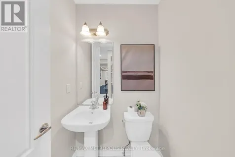 94 Newhouse Boulevard Caledon ON L7C 4E4