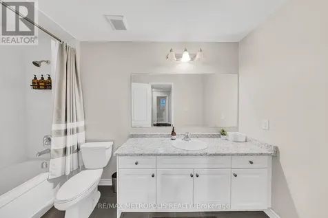 94 Newhouse Boulevard Caledon ON L7C 4E4