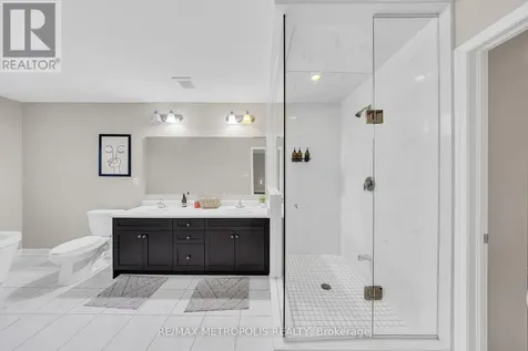 94 Newhouse Boulevard Caledon ON L7C 4E4